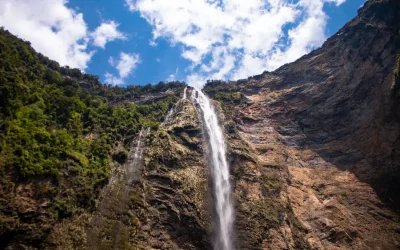 La Majestuosa Catarata de Gocta: Un Viaje a través del Corazón de Amazonas